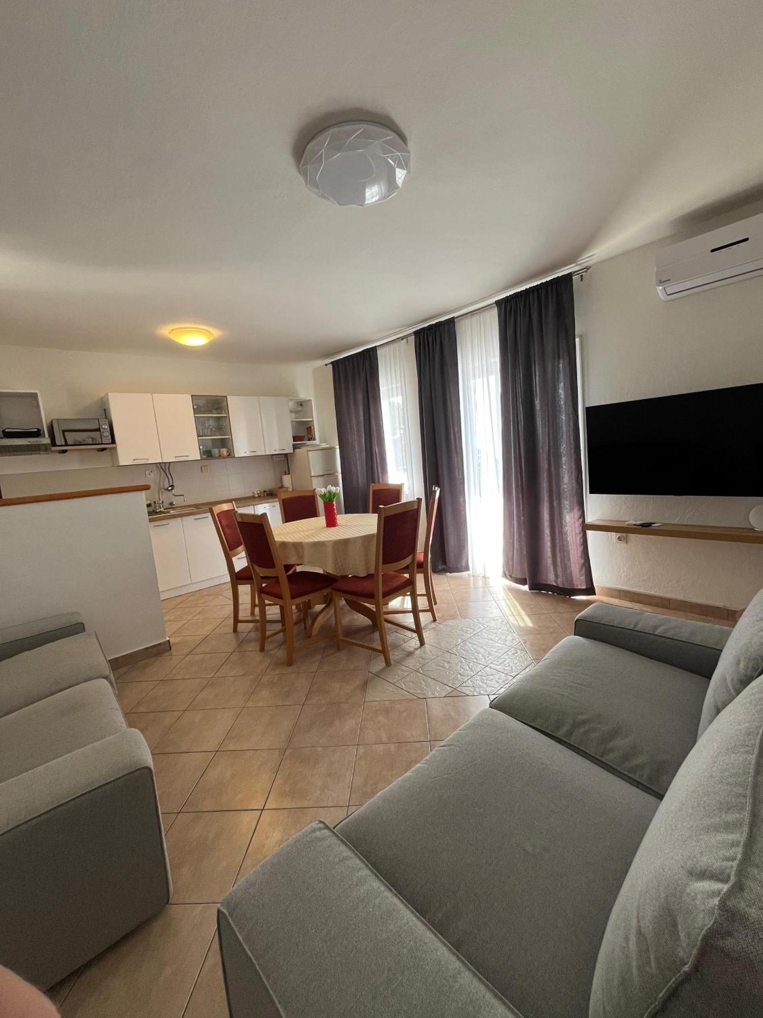 Apartments Klara Sveti Juraj Ngoại thất bức ảnh